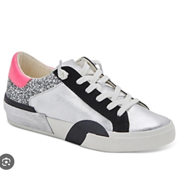 Dolce Vita Shoes - Women’s DOLCE VITA Zina low top sneakers in dark silver- Size 8